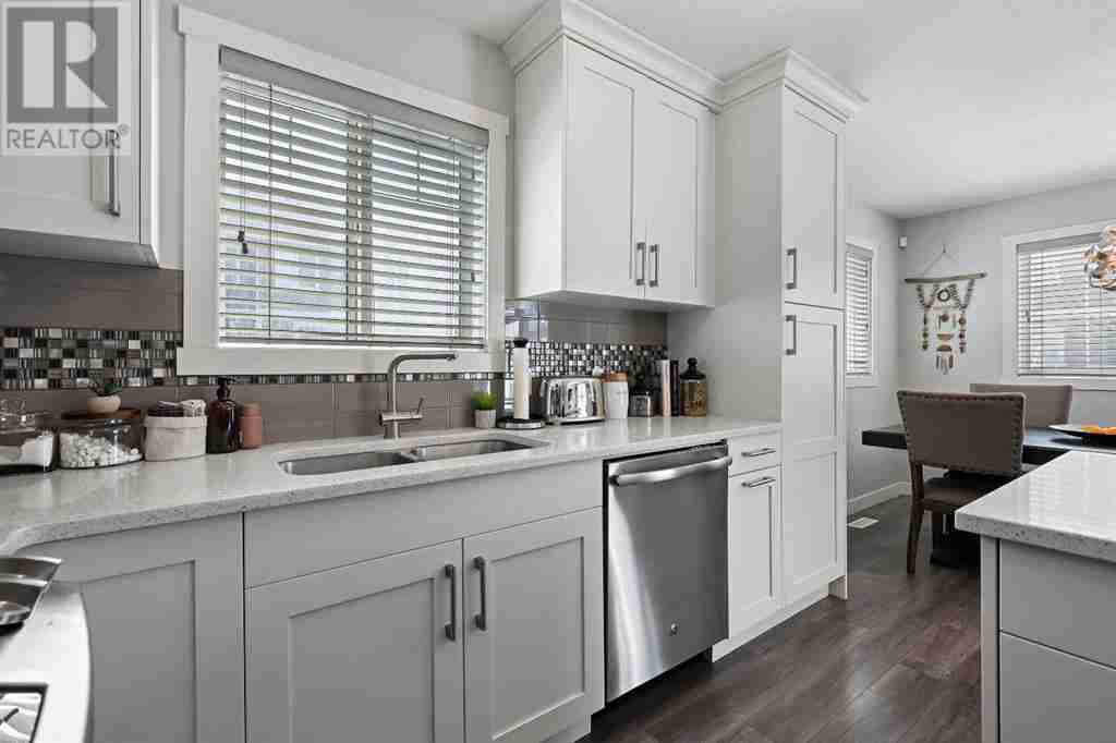 208 Evanston Manor NW Evanston