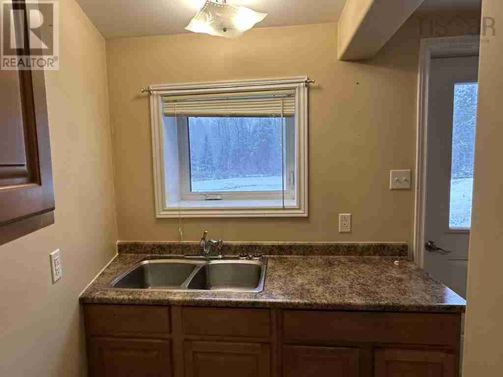29 Narrows Road