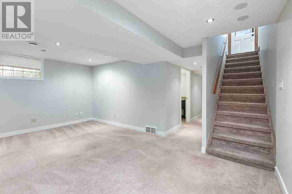 704 47 Avenue SW Elboya
