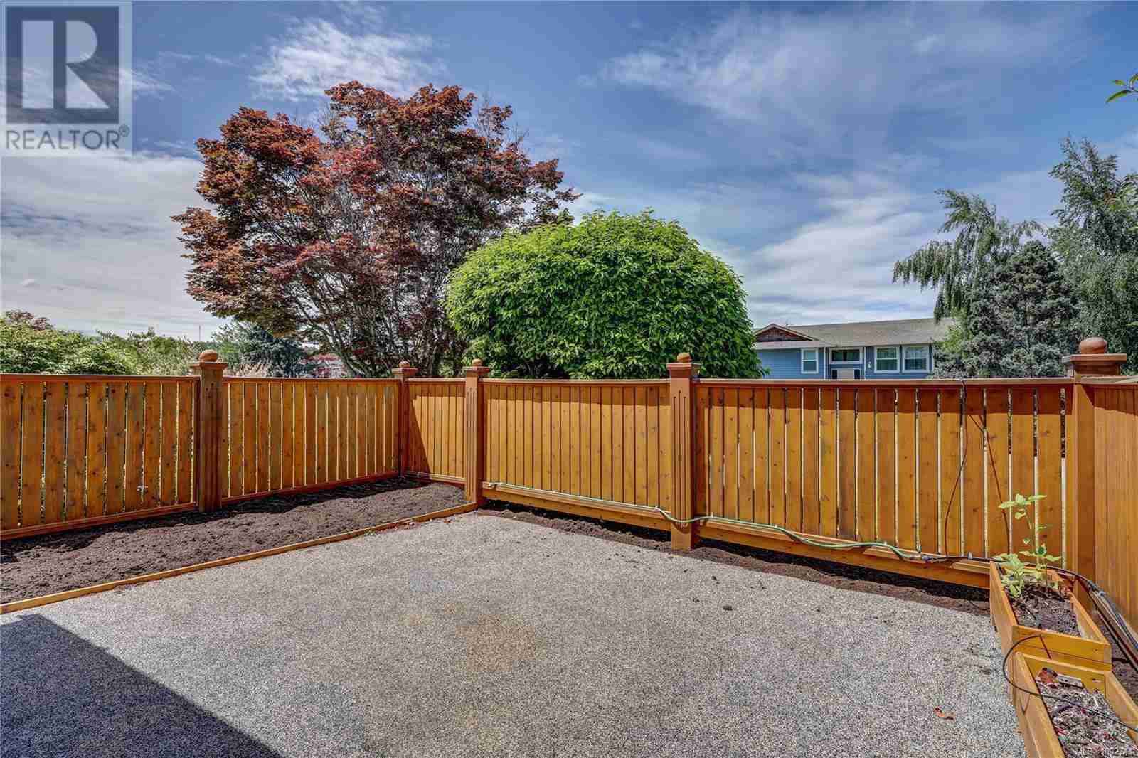 325 McKinnon St Parksville