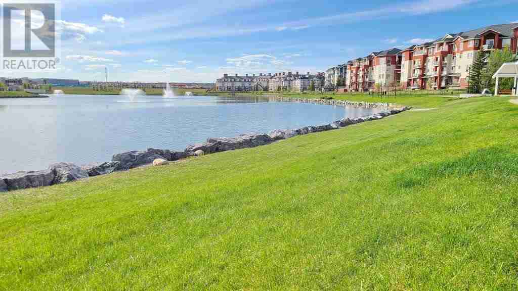 207, 9 Country Village Bay NE Country Hills Village