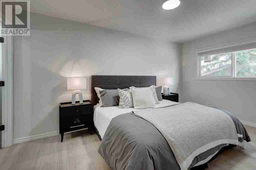 260 Southampton Drive SW Southwood