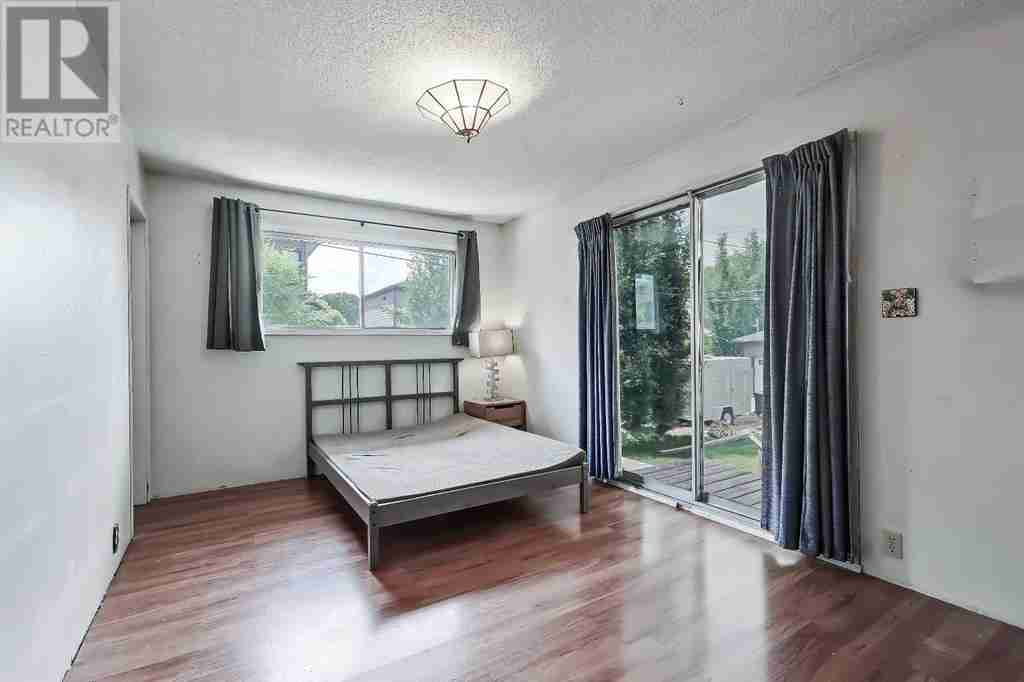 5875 Bow Crescent NW Bowness
