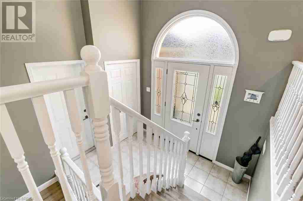 30 MCINTOSH Court 2013 - Brier Park