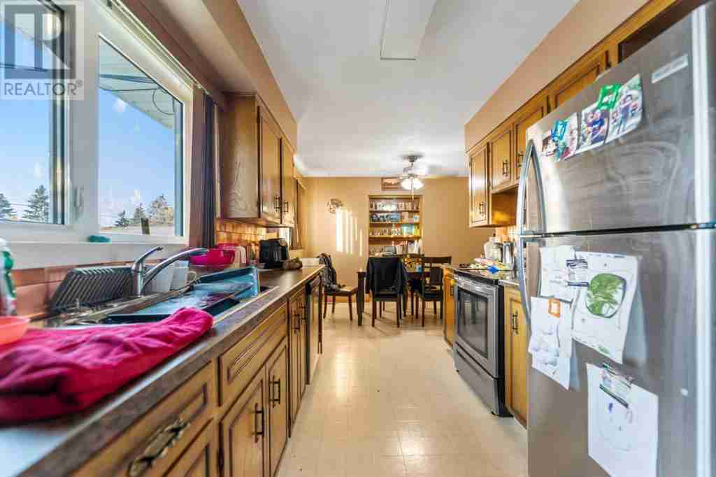 2211 43 Street SE Forest Lawn