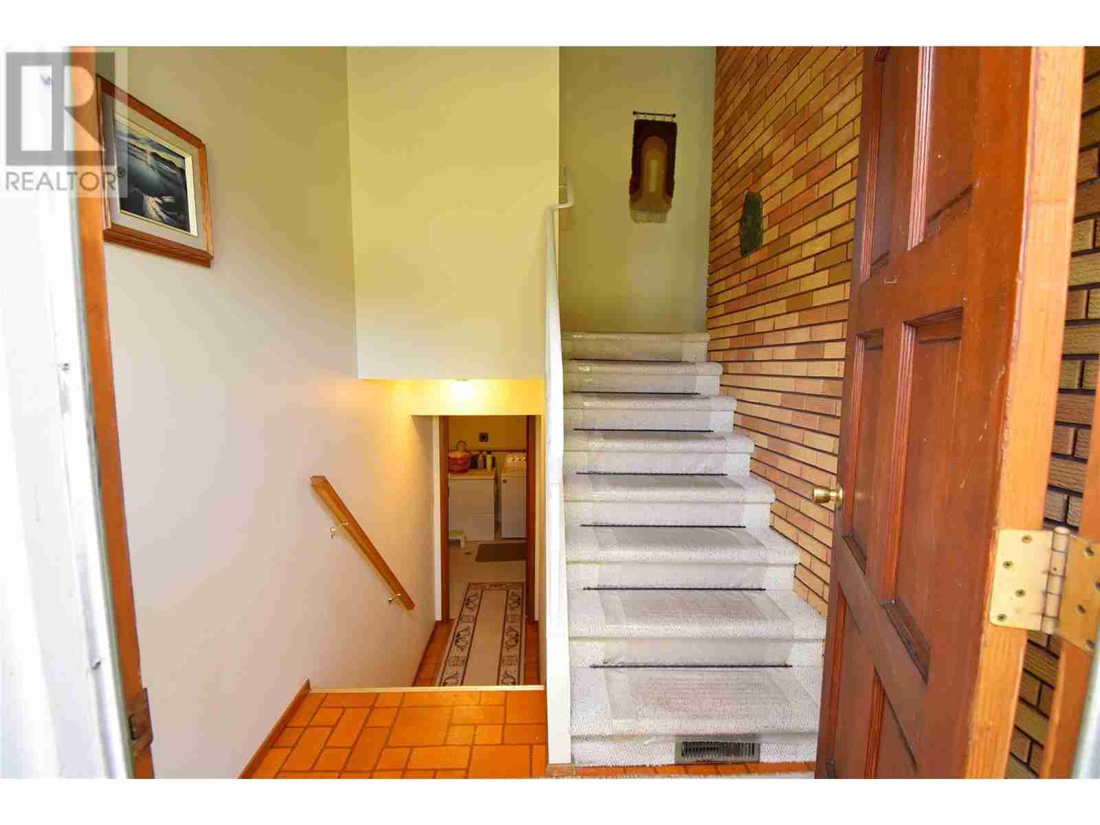 5425 Silver Star Road North BX