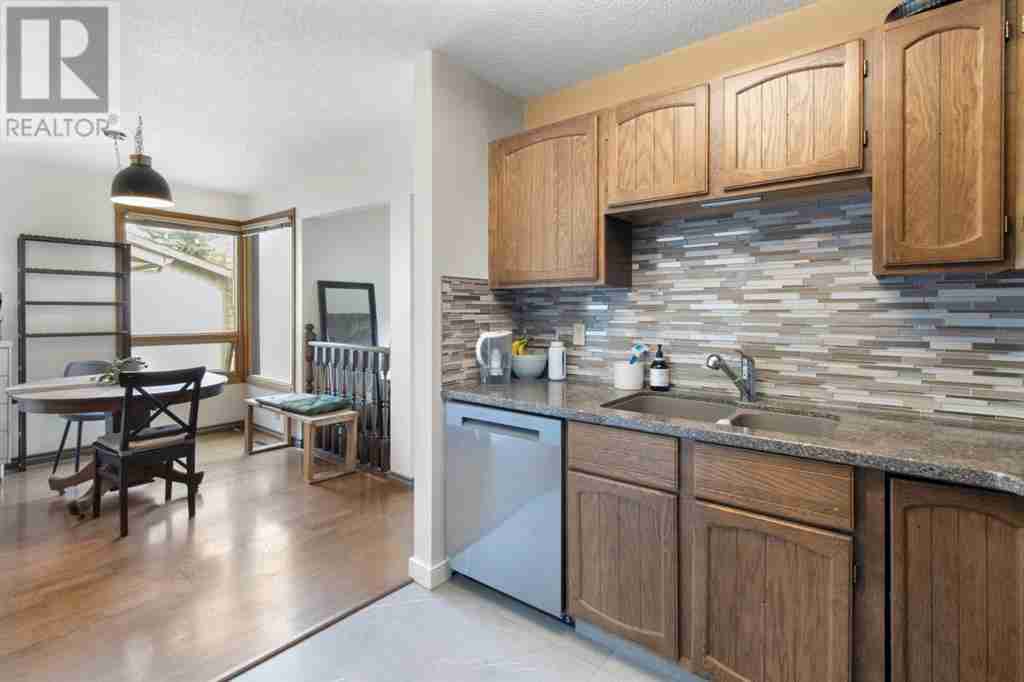 64 Cedarbrook Way SW Cedarbrae