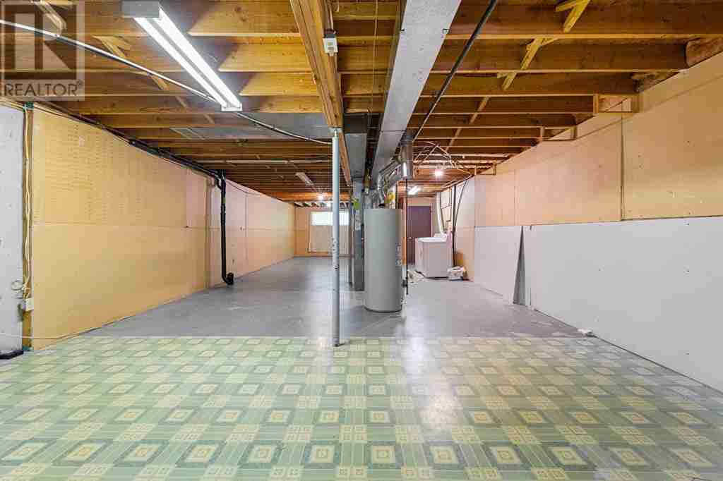 107 Beacham Way NW Beddington Heights