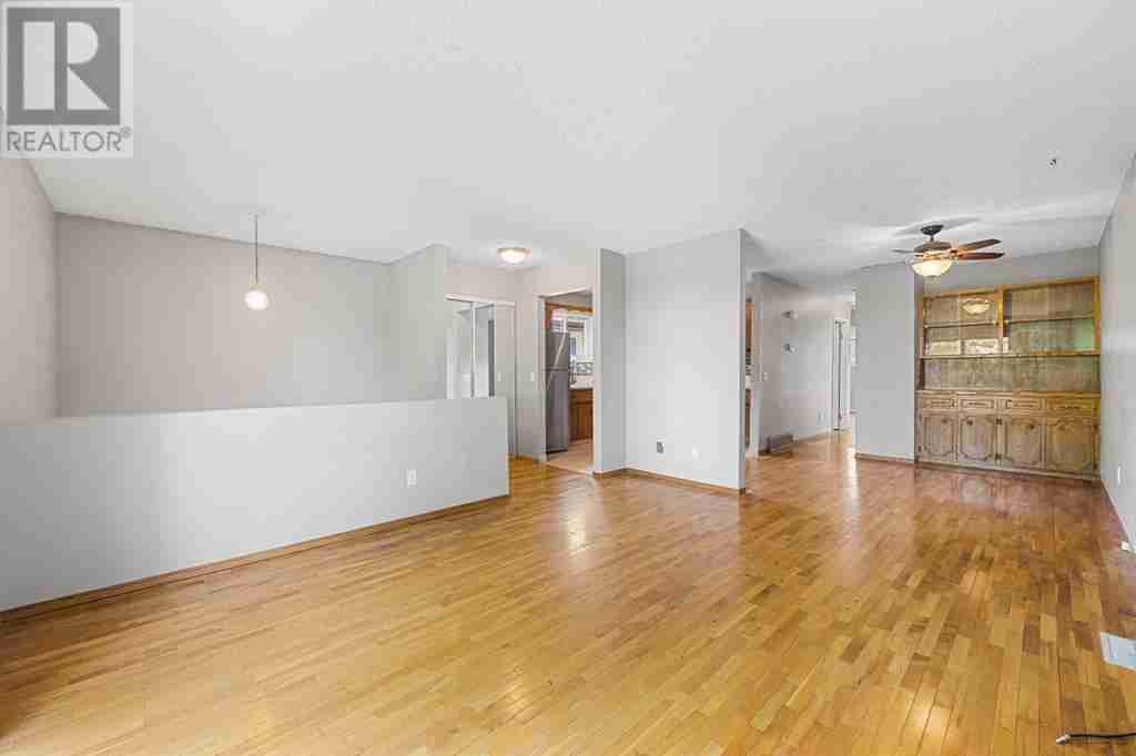 107 Beacham Way NW Beddington Heights