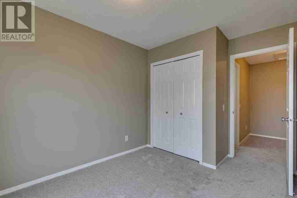 284 Elgin Gardens SE McKenzie Towne