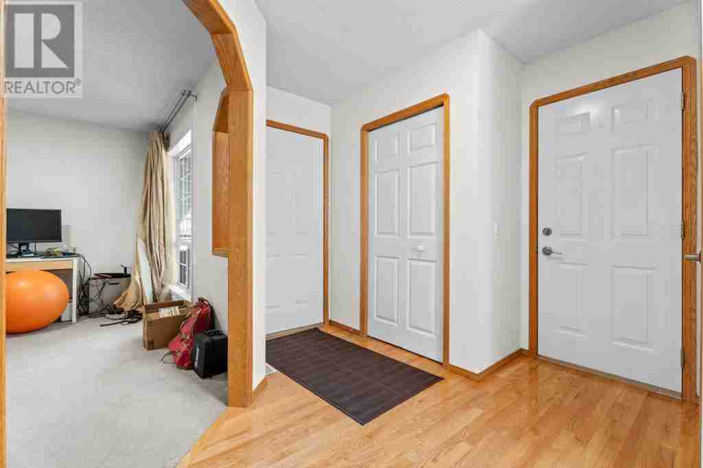 90 Douglas Glen Green SE Douglasdale/Glen