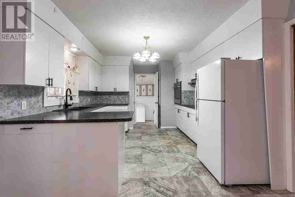 701 McCutcheon Drive NW Northwest Crescent Heights