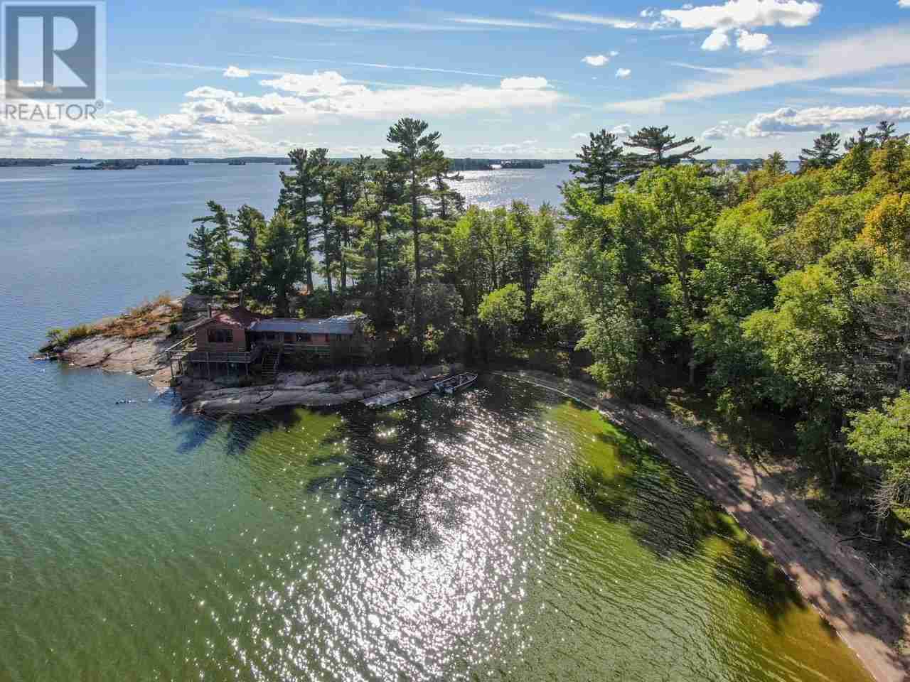 Part of Sabaskong Bay Island G2162