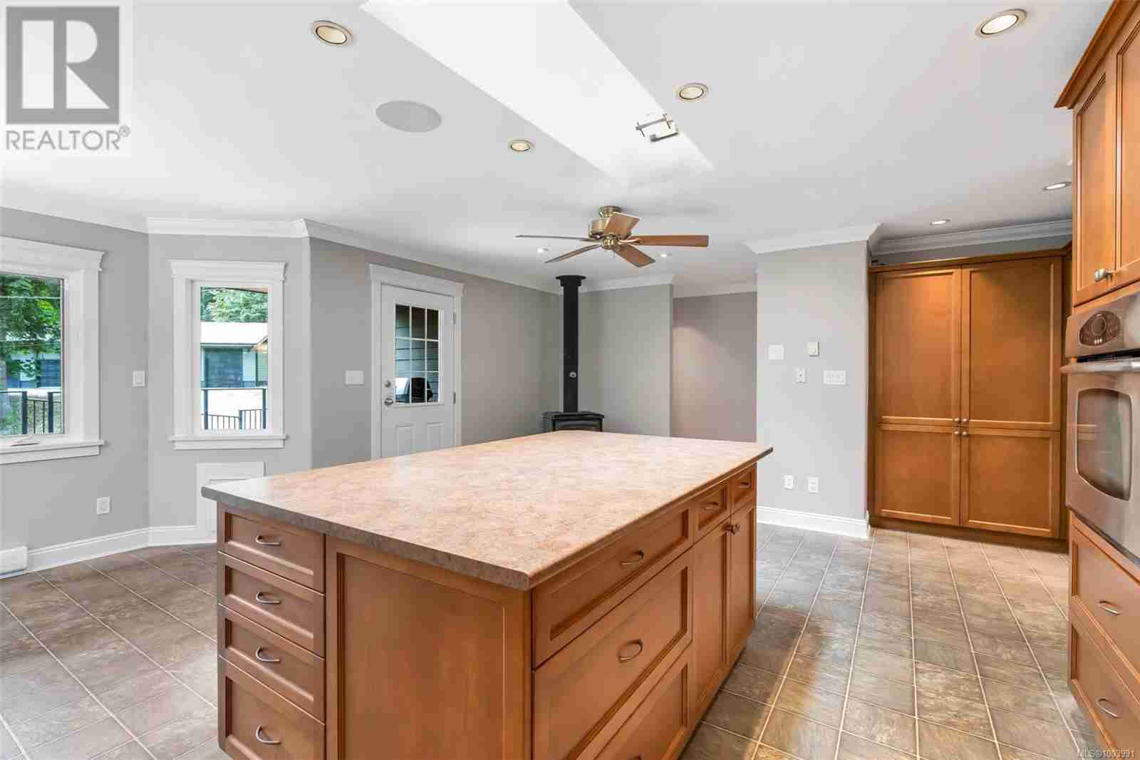 7518 Rosevear Rd West Duncan
