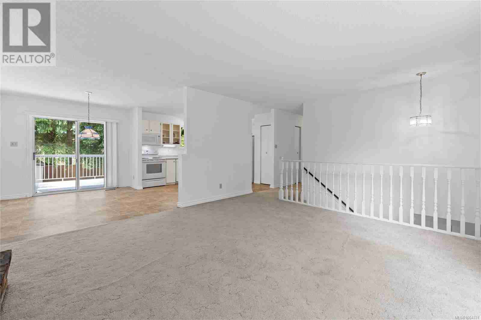 6997 Leland Rd Lower Lantzville