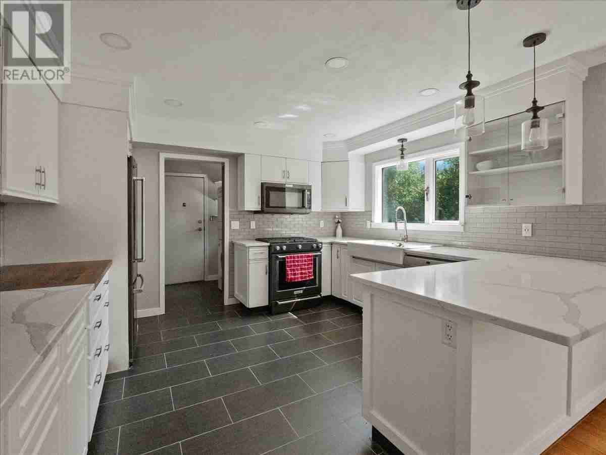 6172 SLOCAN RIVER Road Passmore/Winlaw/Slocan
