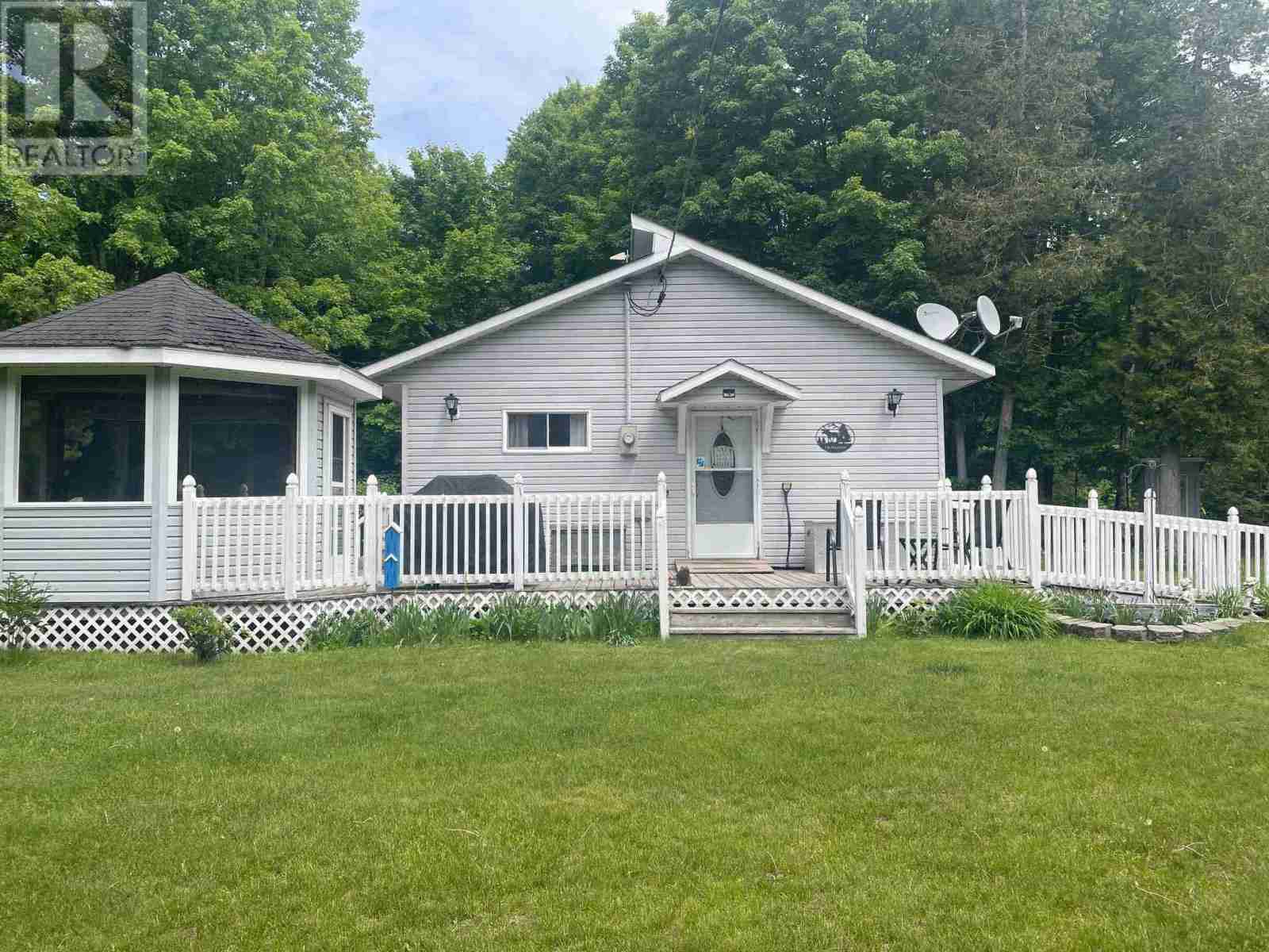 98 Whispering Pines
