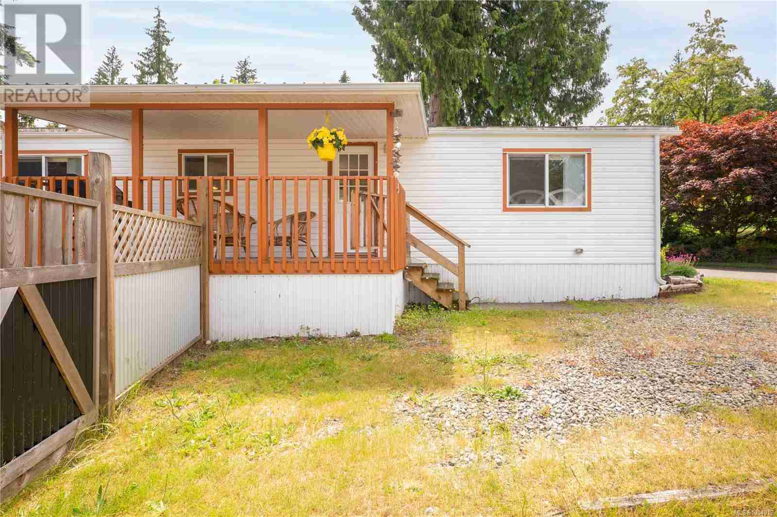 25 3920 Island Hwy W Qualicum Beach