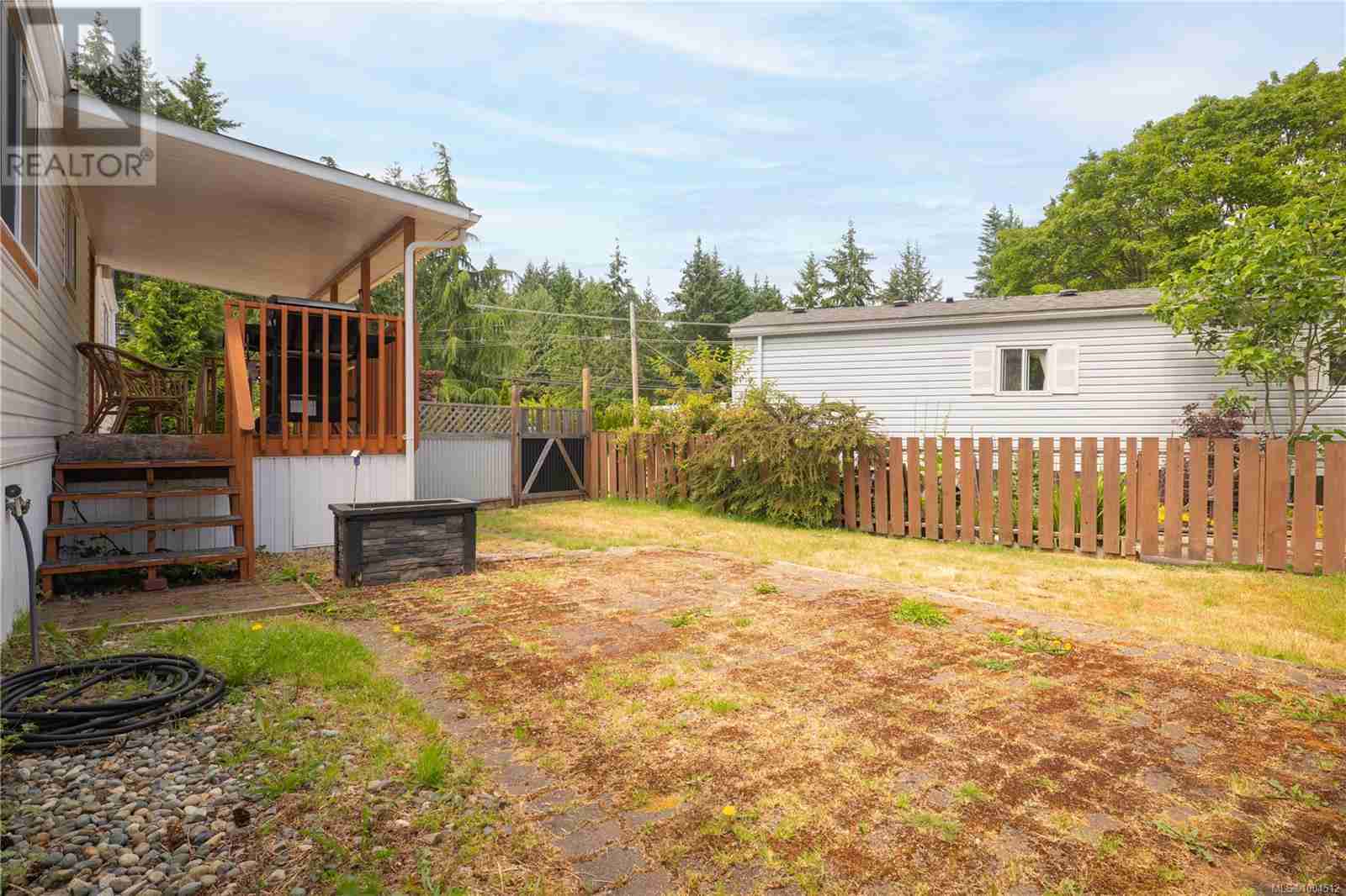 25 3920 Island Hwy W Qualicum Beach