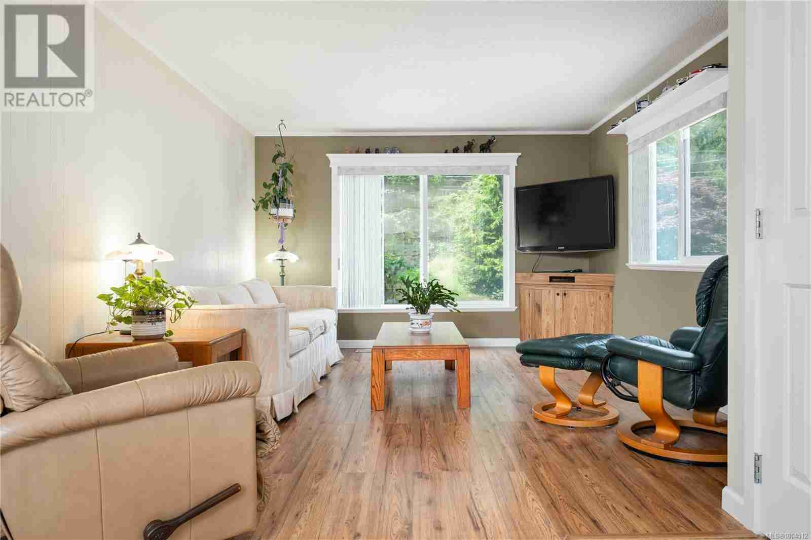 25 3920 Island Hwy W Qualicum Beach