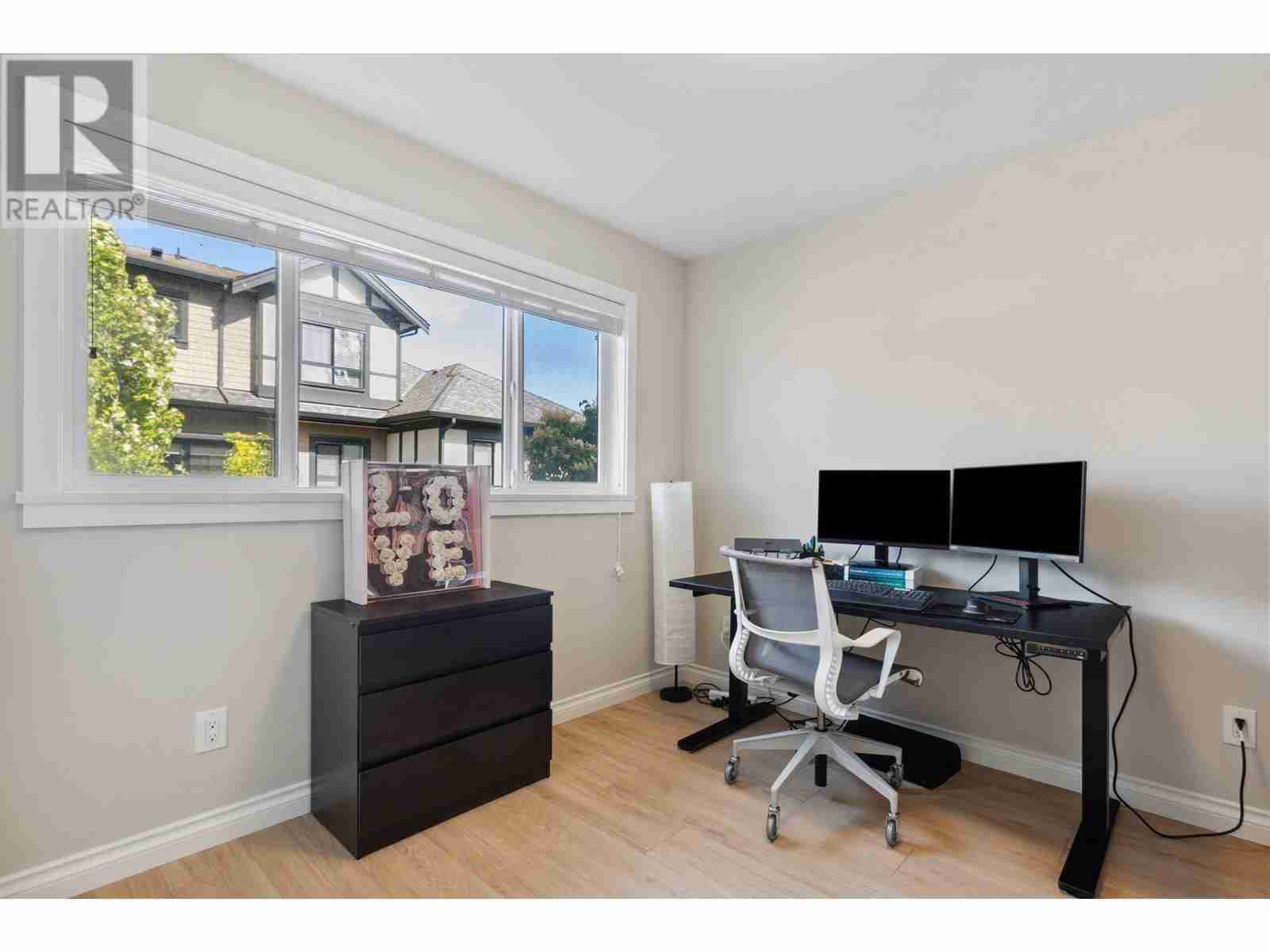 9 10611 GILBERT ROAD