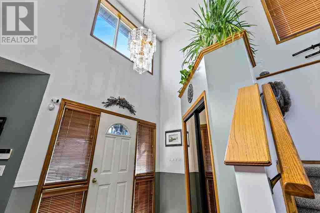 144 Douglas Glen Mews SE Douglasdale/Glen