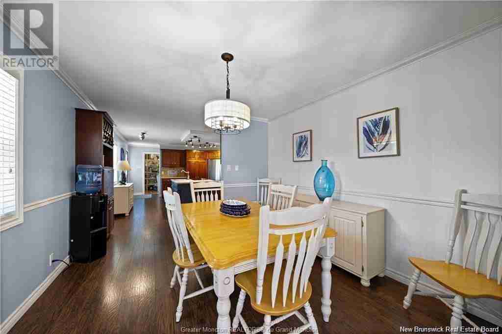 17 Centennial Ave West
