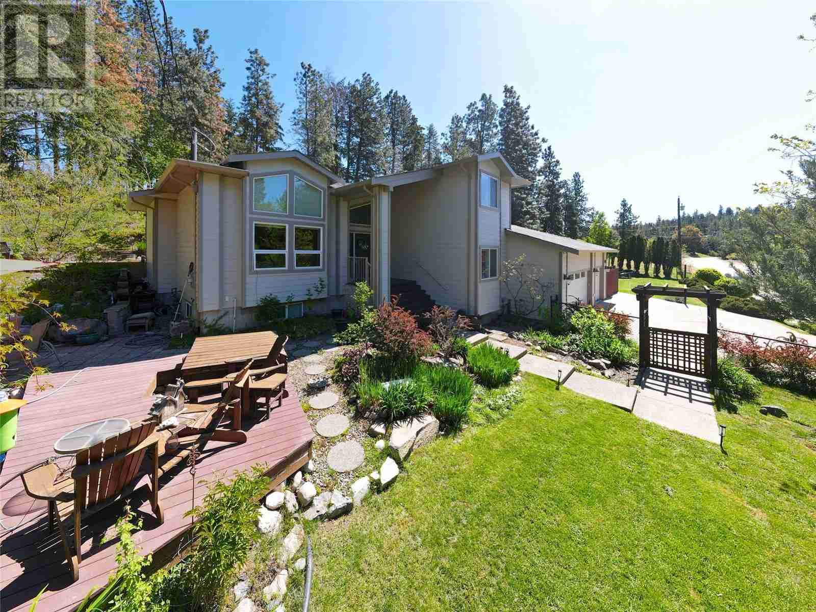 10839 Hallam Drive Lake Country South West