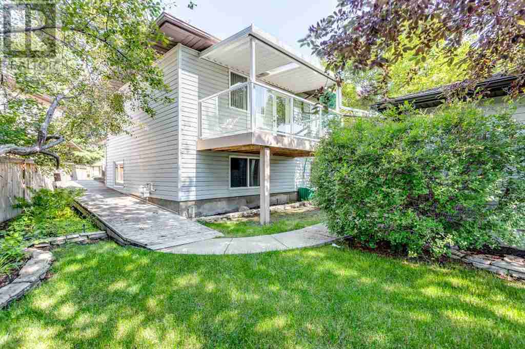 14 Deermeade Bay SE Deer Run