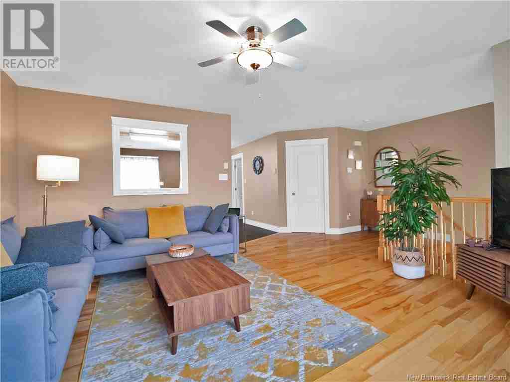 30 Myriam Crescent