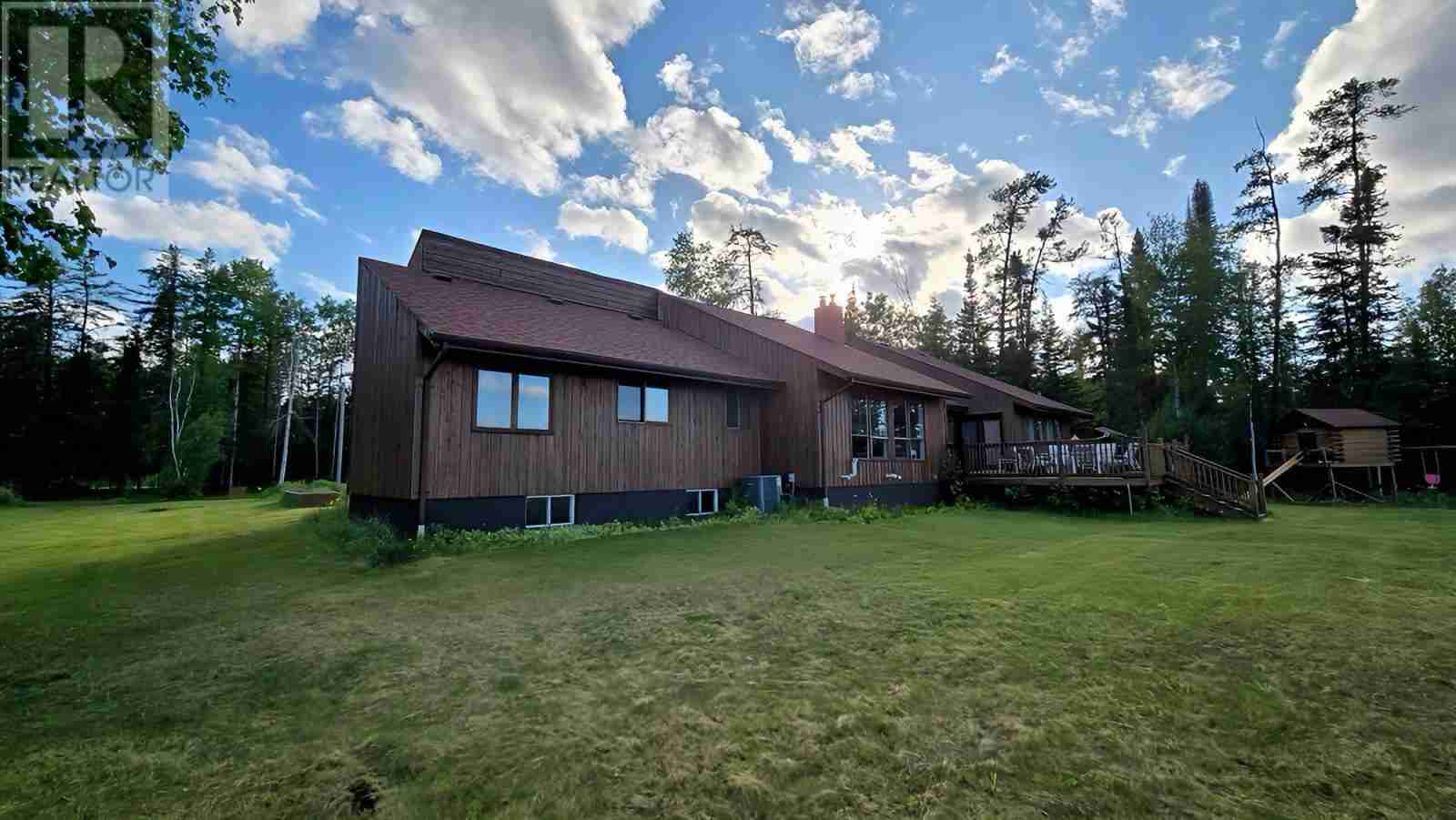 31 MacIntosh RD