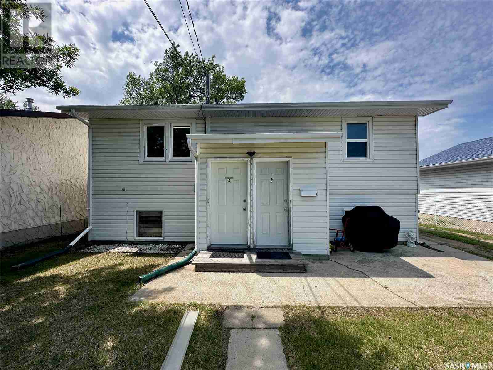 120 7th AVENUE N