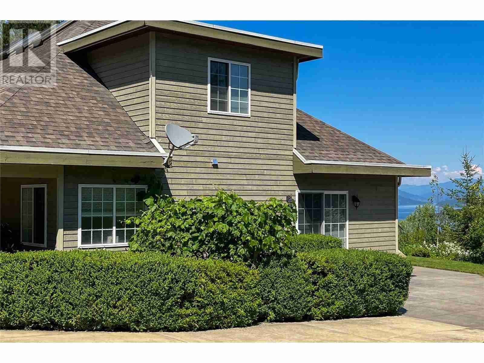 3800 60 Street NW NW Salmon Arm