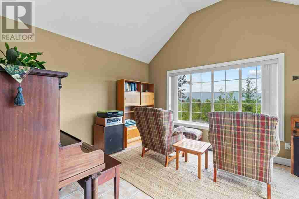3800 60 Street NW NW Salmon Arm