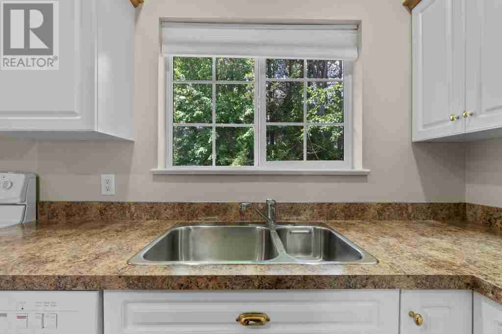 3800 60 Street NW NW Salmon Arm