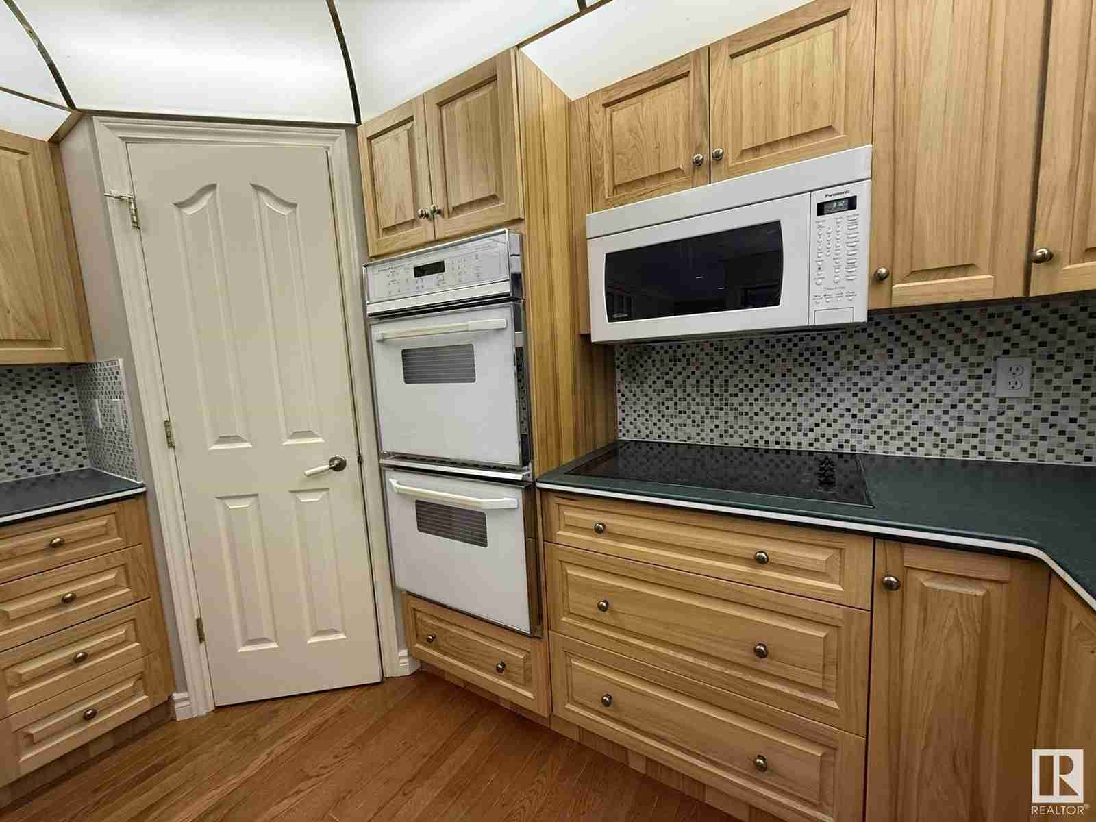 520 TWIN BROOKS BAY BA NW Twin Brooks