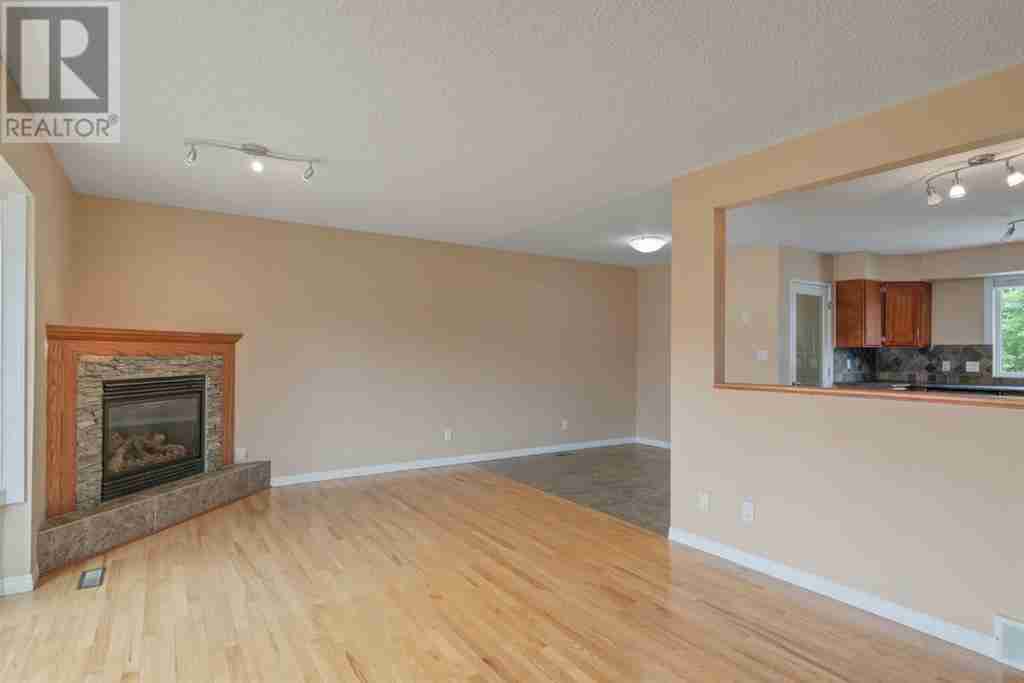 1808 111 Avenue SW Braeside