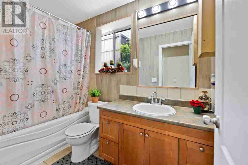 265 Martinglen Way NE Martindale