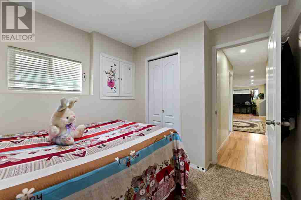 265 Martinglen Way NE Martindale