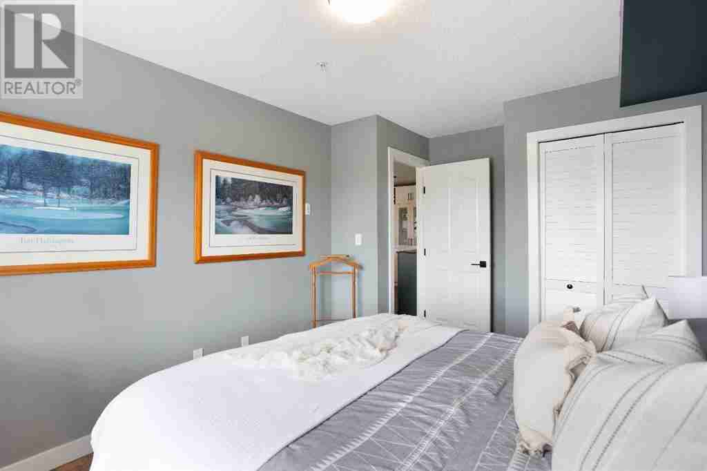 1303, 403 Mackenzie Way SW Downtown