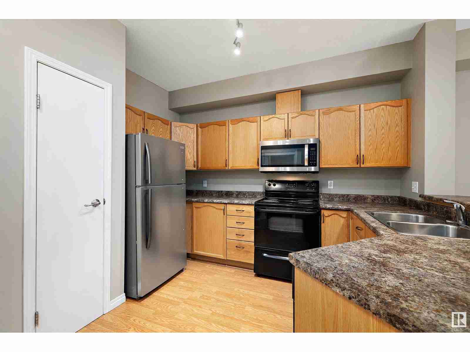 #211 4304 139 AV NW Clareview Town Centre