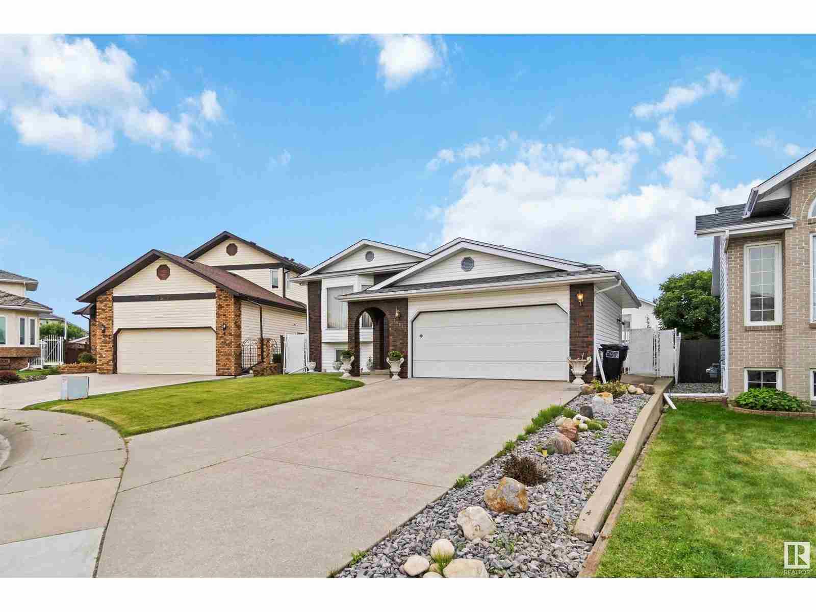 7511 158 A AV NW NW Mayliewan
