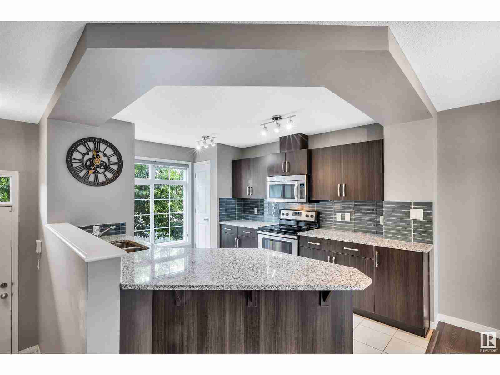 #51 9151 SHAW WY SW Summerside