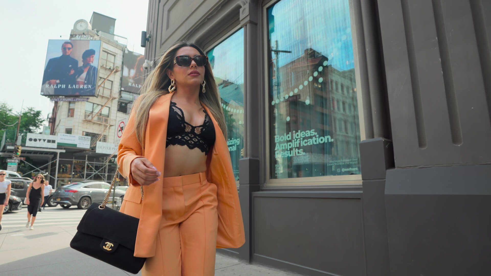 Watch Owning Manhattan Season 1 Episode 2
