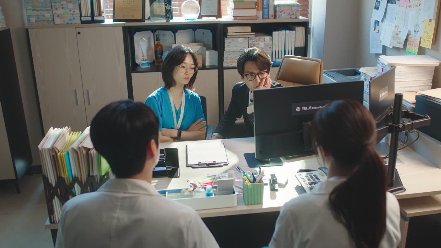 Watch Resident Playbook Season 1 Episode 4