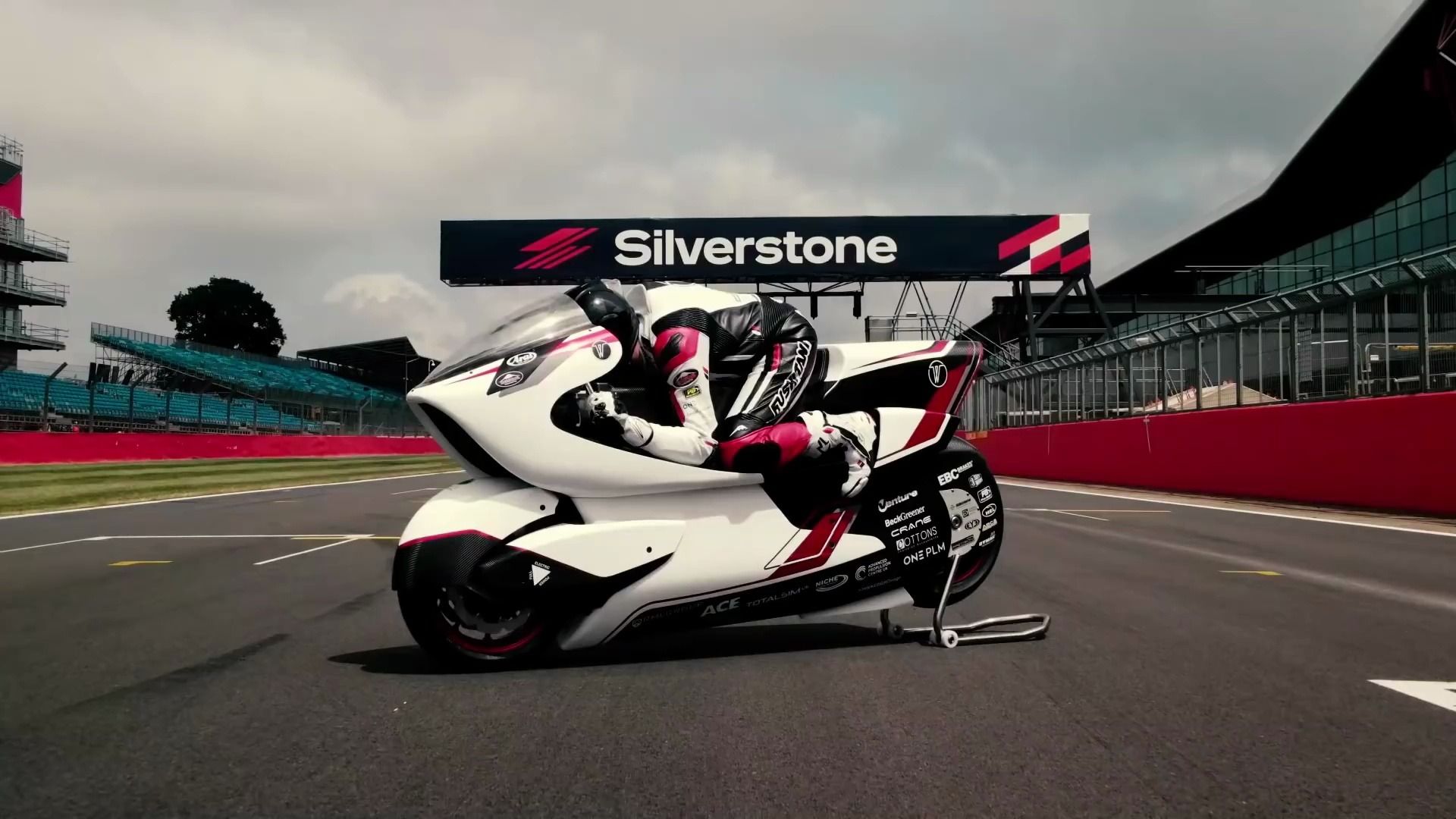part-1-the-worlds-fastest-electric-motorcycle-revealed-wmc250ev-1080-ytshorts.sa
