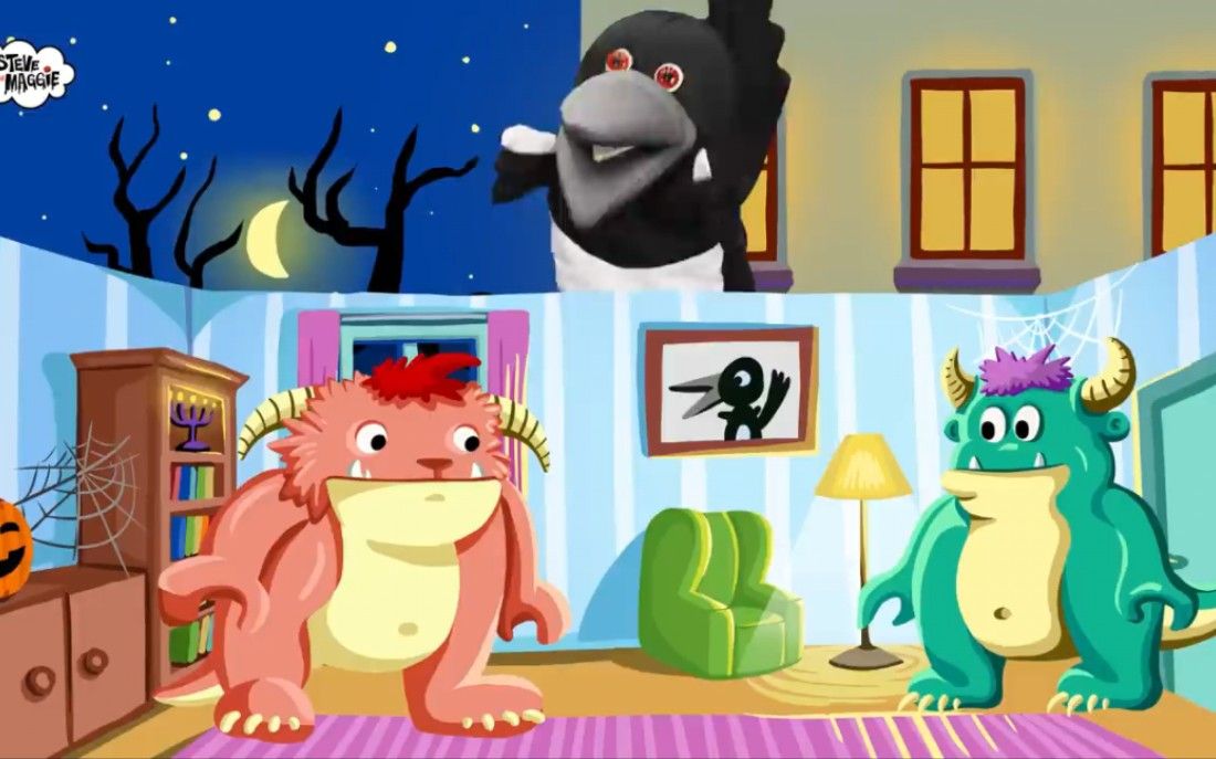 Halloween Haunted Spooky Dollshouse for Kids with Steve and Maggie