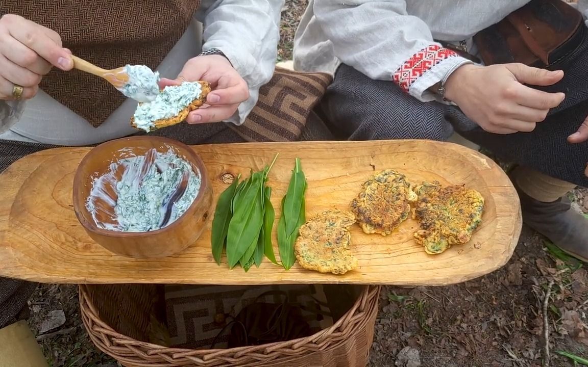 【Ravens of Asgard】维京餐饮与烹饪·黄油熊葱煎饼（Wild Garlic Fritters）
